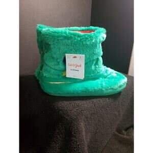 Cat and Jack Christmas Slippers Size 4/5 Kids